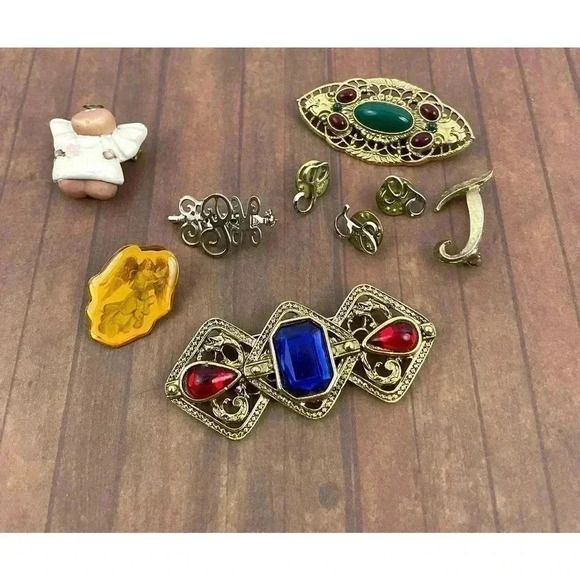 VTG Lot of 9 Brooch Pin Assorted Initial Silver Gold Tone - Picture 1 of 10